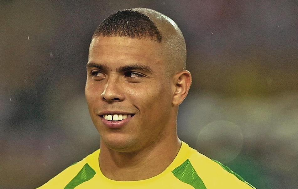 ronaldo-fenomeno-calcio-giocatore