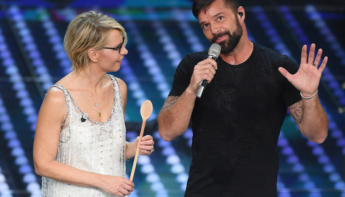 sanremo-ricky-martin-maria-de-filippi-ce-posta-per-te