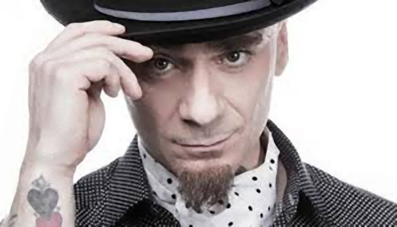 jax-alessandro-lozio-newtopia