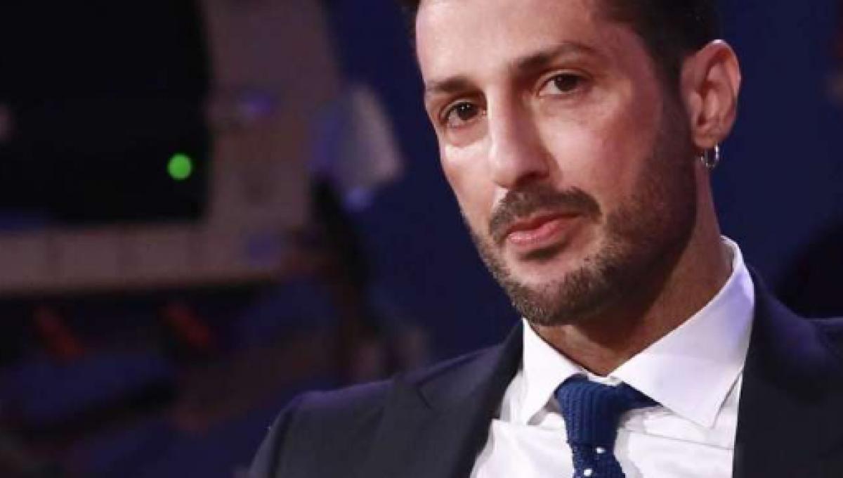 fabrizio-corona-frecciatina-ilary-blasi-grande-fratello-vip-silvia-provvedi