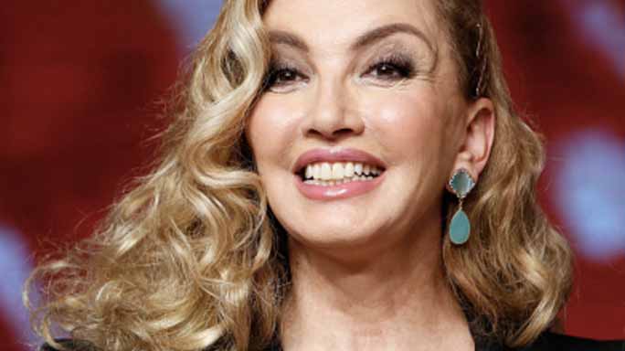 milly-carlucci-ballando-con-le-stelle-cast