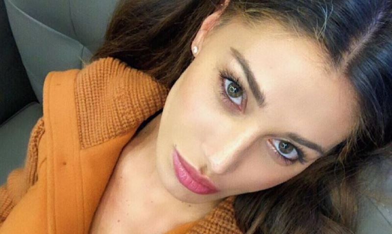 belen-rodriguez-l,avezzi-flirt