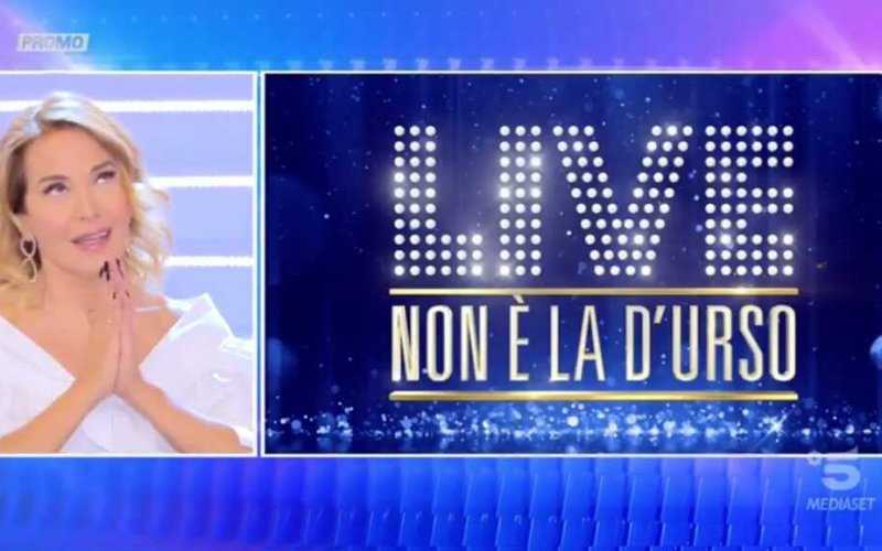 wanna-marchi-stefania-nobile-live-non-e-la-d-urso.jpeg