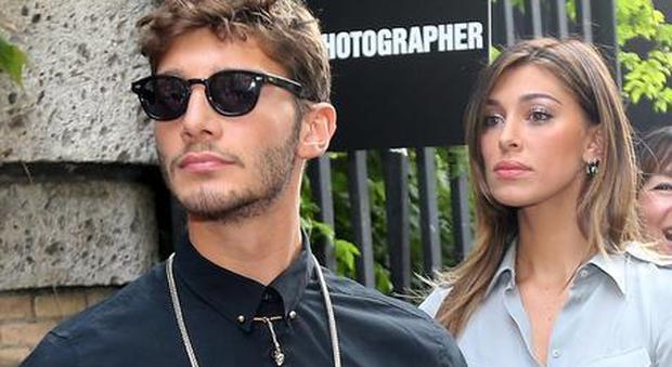 Belen e Stefano De Martino, i rumors. «Lui l’avrebbe tradita con una conduttrice più grande di lui»