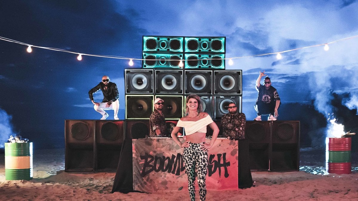 Boomdabash e Alessandra Amoroso: “Reggae, spiaggia, musica per tornare a stare insieme”
