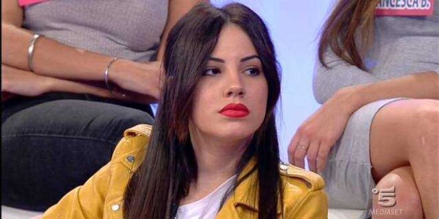 L’influencer di Pomezia Giulia De Lellis rischia una denuncia per truffa: ecco perché