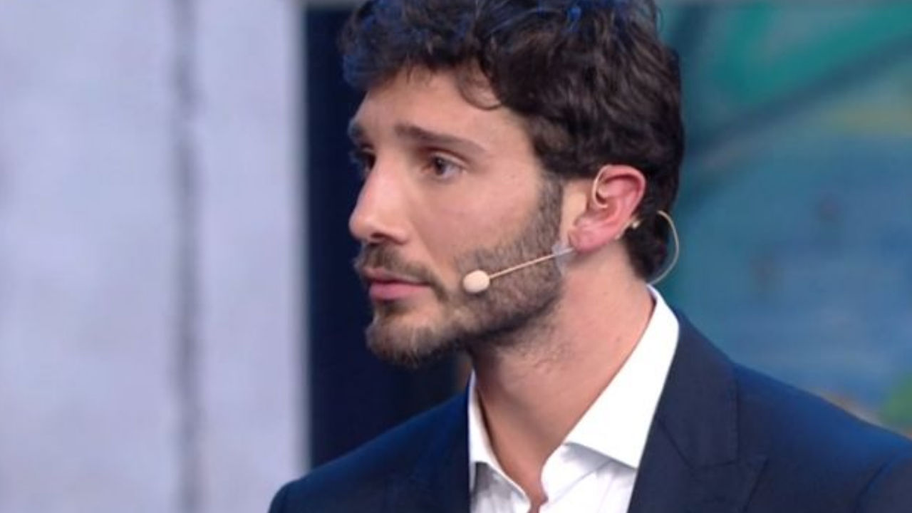 De Martino, Made in Sud: sketch su Emma Marrone e Belen, la reazione