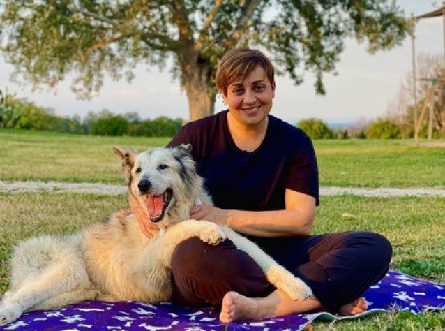 Benedetta Rossi piange il suo cane Nuvola: “Da lui ho imparato l’amore puro, lo porterò con me”