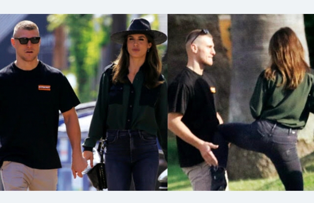 Elisabetta Canalis Georgian