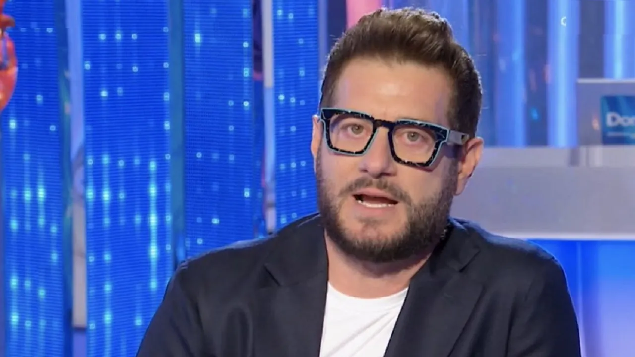 Enrico Papi Sostituto.jpg