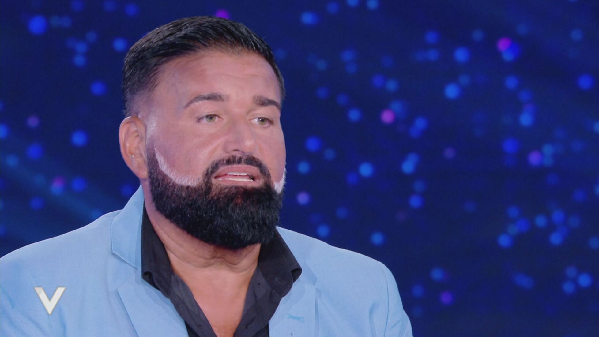 cd3b64be 059d 4398 a966 04848ff9f6bb@3