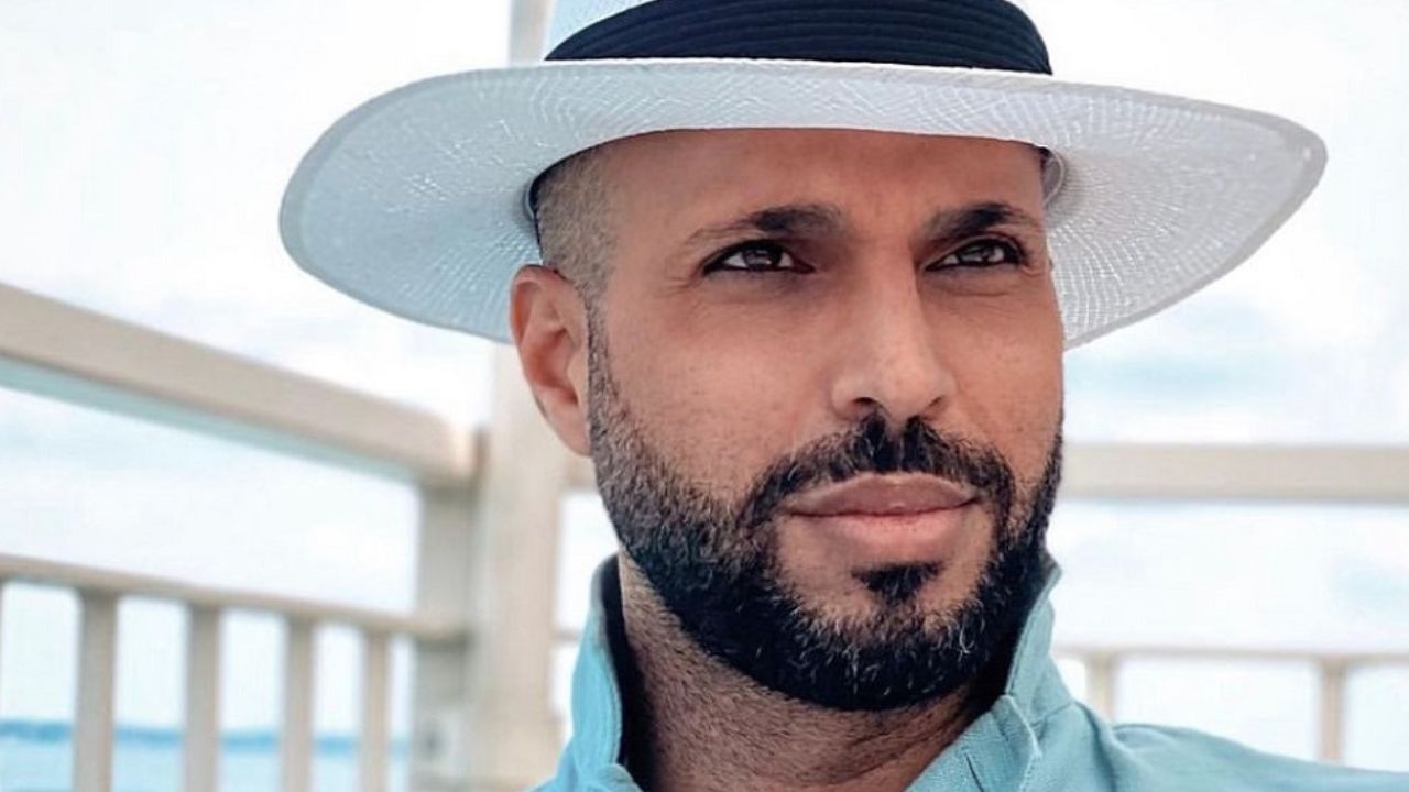 Stasera tutto e possibile Dove vive Jonathan Kashanian