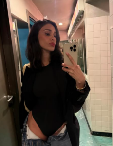 belen rodriguez bagni pubblici 