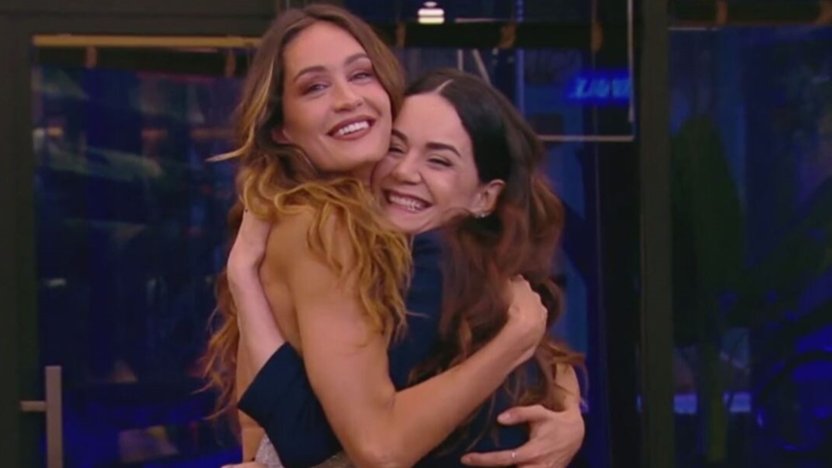 helena prestes e la sorella