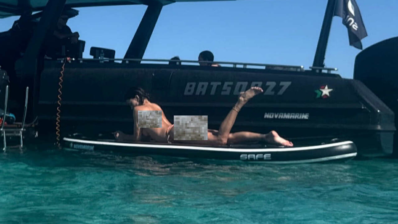 Belen Rodriguez topless