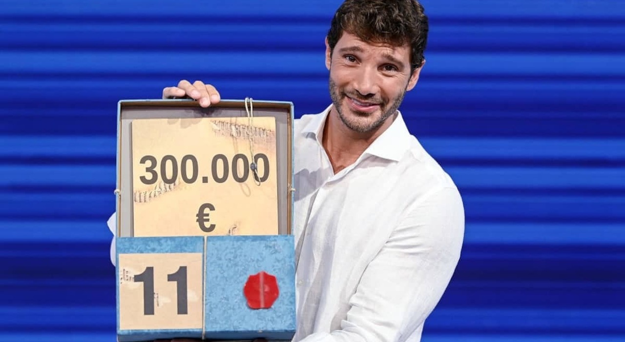 stefano de martino affari tuoi