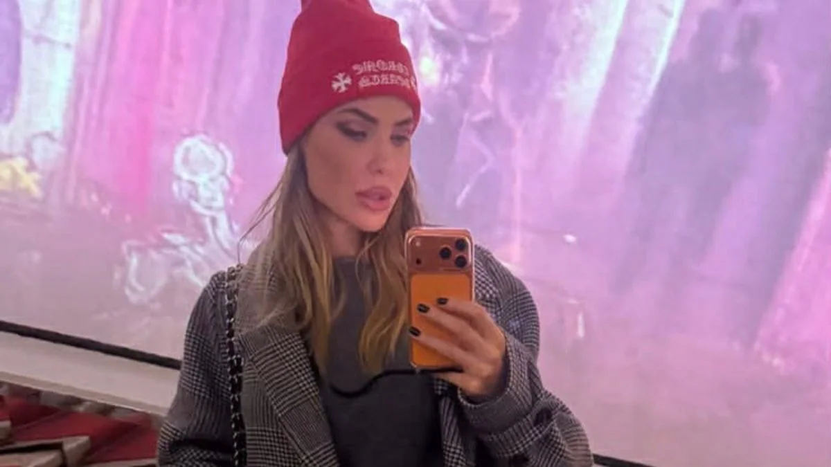 ilary blasi cappello lana