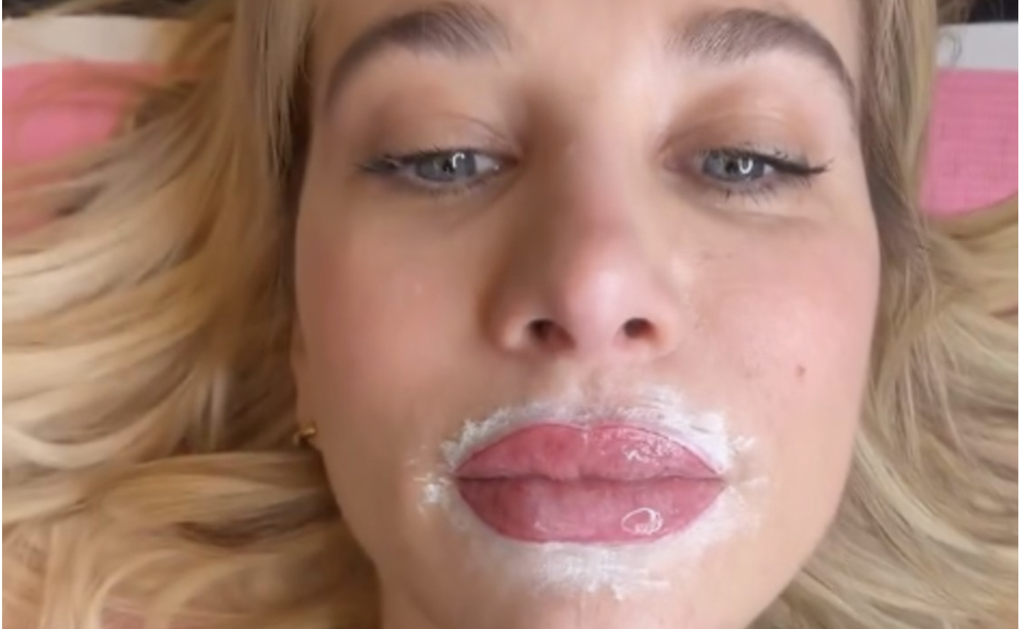 clizia incorvaia labbra